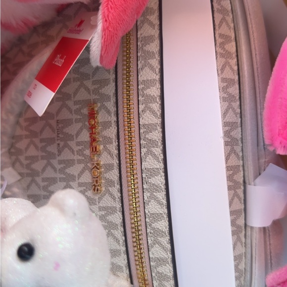 Michael Kors Valentine’s Day Purse gift basket🧸💌 - Picture 6 of 6